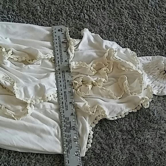 A'GACI ruffled/shirred halter top - Picture 8 of 8